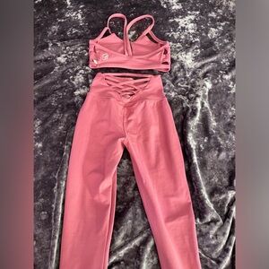 Bombshell sportswear set